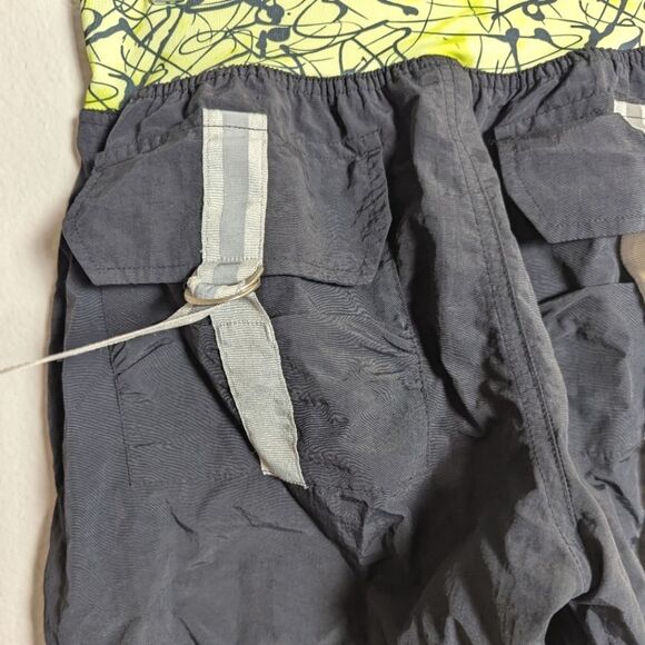 Zumba Fitness Black and Neon Yellow Parachute Capri Fitness Jogger Pants M - Picture 3 of 4